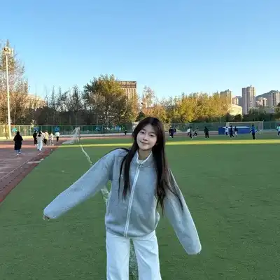 陈静